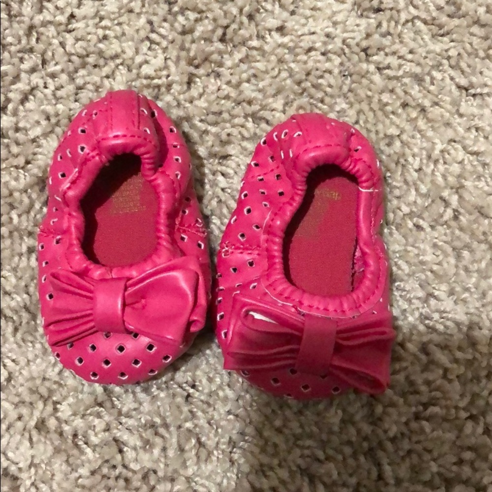 Baby Gap hot pink 0-3 month ballet flats